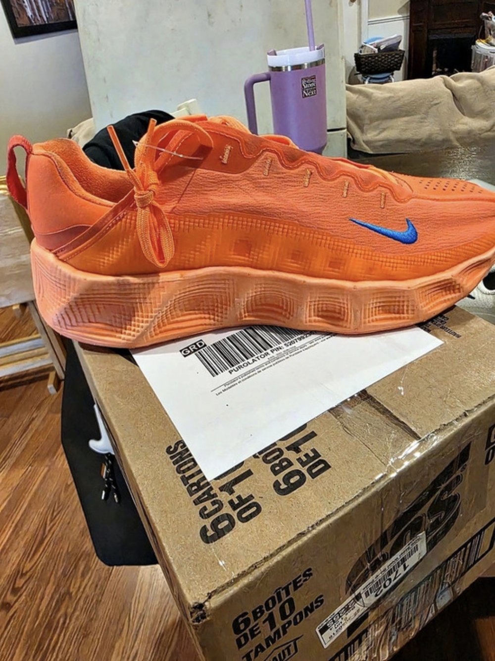 Nike ReactX Rejuven8 Safety Orange Sneakers Orange & Blue US 9
